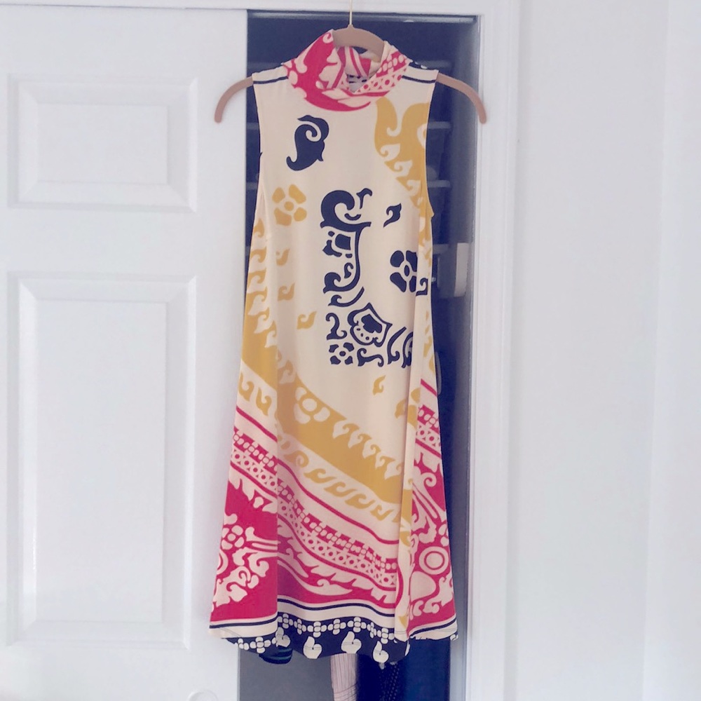 Sleeveless dress